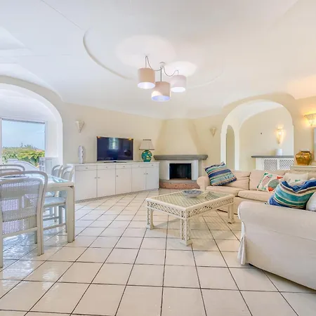 Villa Formica, A Due Passi Dal Mare *