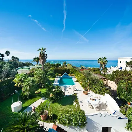 Villa Formica, A Due Passi Dal Mare *