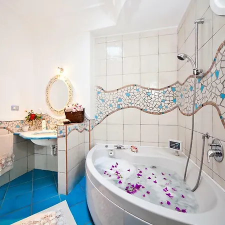 Formica, A Due Passi Dal Mare